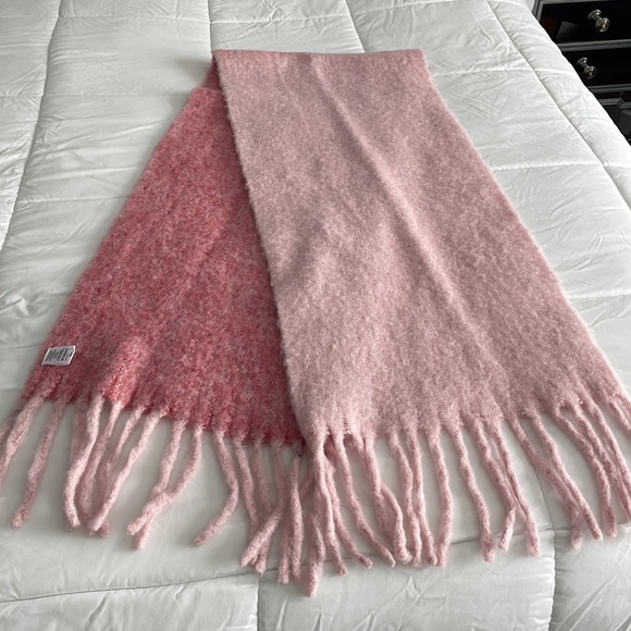 Moment Amsterdam Two-tone Oversized Scarf 79”Lx 15”W - Picture 1 of 7